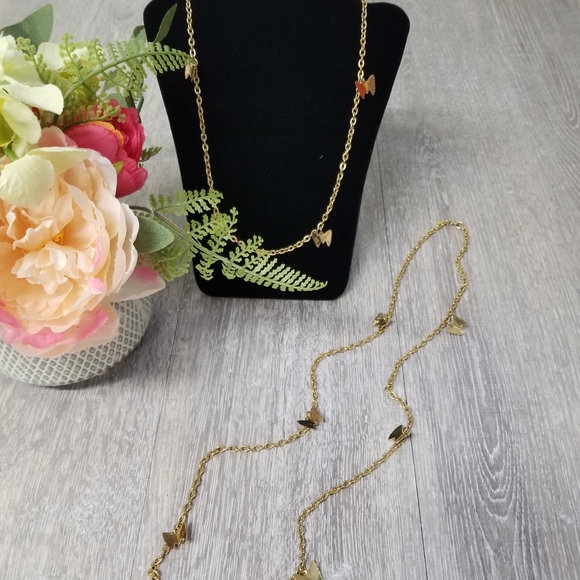 Goldtone butterfly necklace set - Picture 2 of 6